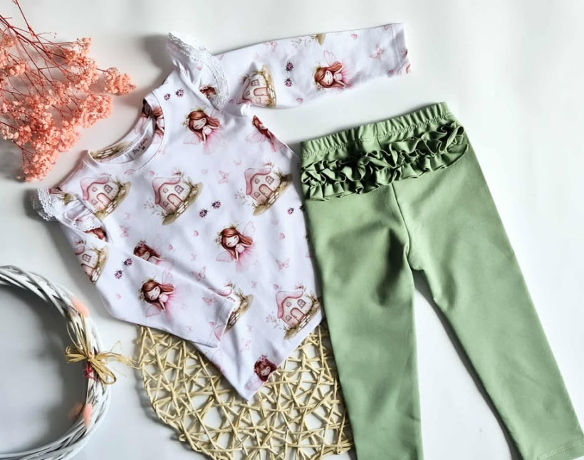 Leginsy zielone z falbanka Byobaby