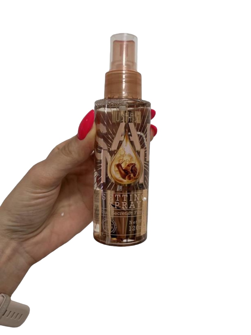 Spray utrwalający makijaż