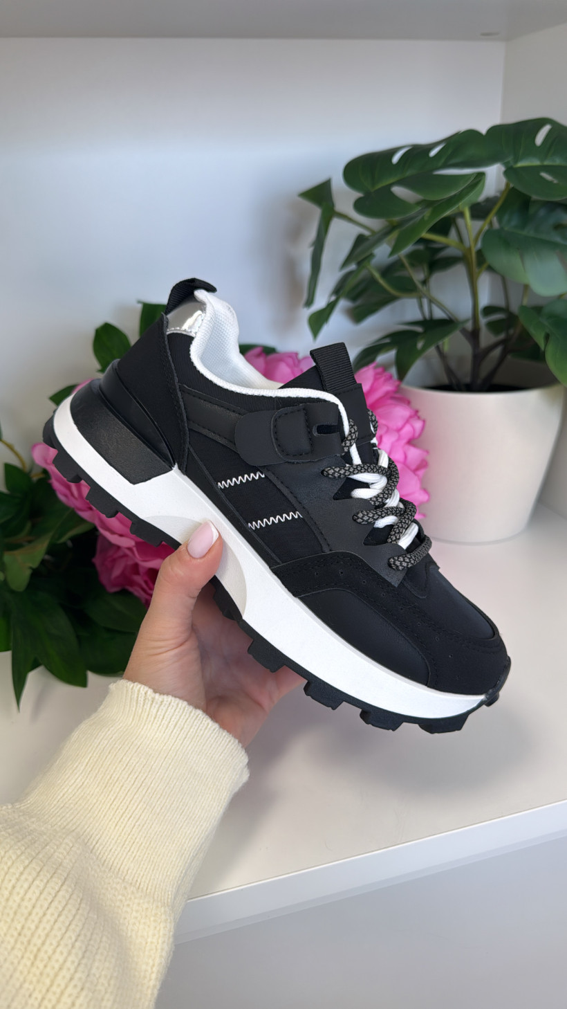 Adidaski czarne 13341