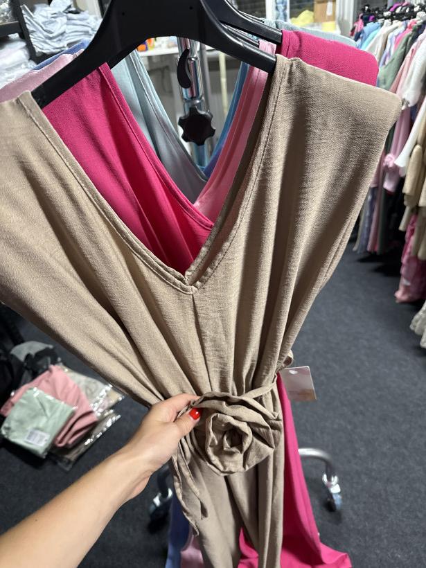 Kombinezon z różą długi 