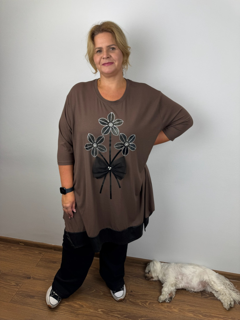 Tunika z rogami, 3 kwiaty i kokarda, dół wykończony ecoskórką - oc - 26484 - czekolada