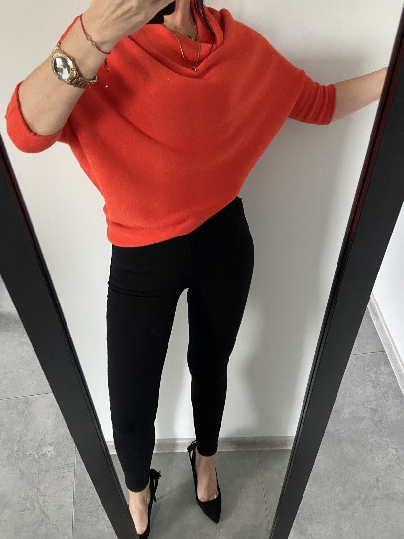 Bluzka 541 sweterek kopnięty