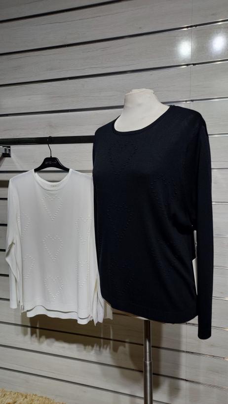 CAMISOLA CORAÇÕES EM RELEVO