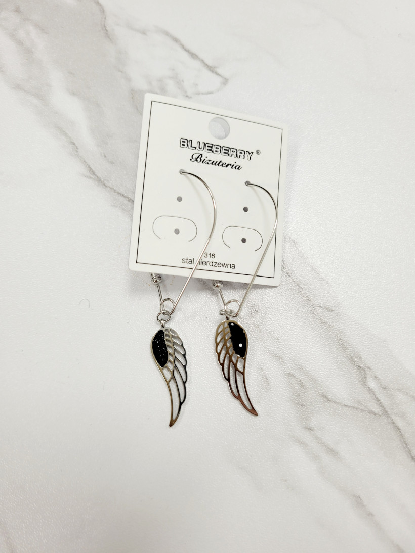 Kolczyki skrzydełka srebrne z czarnymi kamyczkami