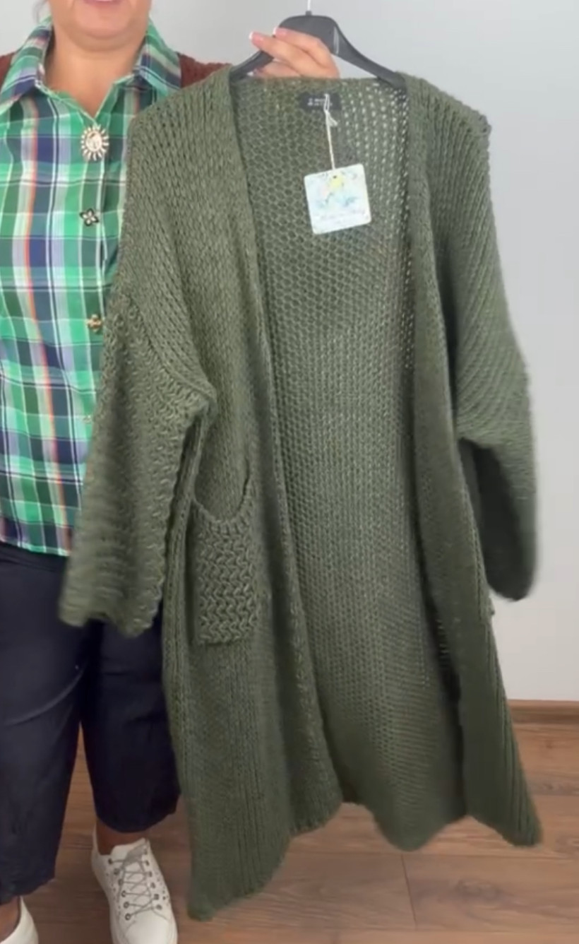 Italia nr IV - Sweter/Kartigan jednoklorowy z kieszeniami - 25289 - khaki