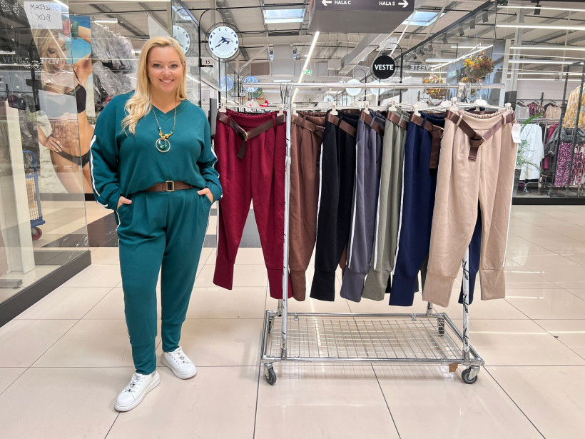 Spodnie z lampasami ściągaczem i paskiem Plus Size