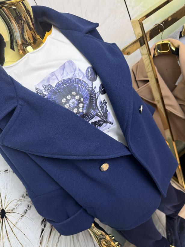 Płaszczyk przejściowy Minouu