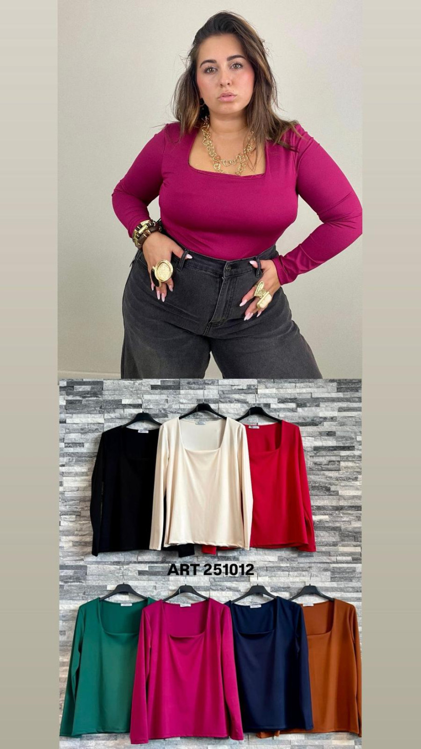 Bluzka z dekoltem U Plus Size