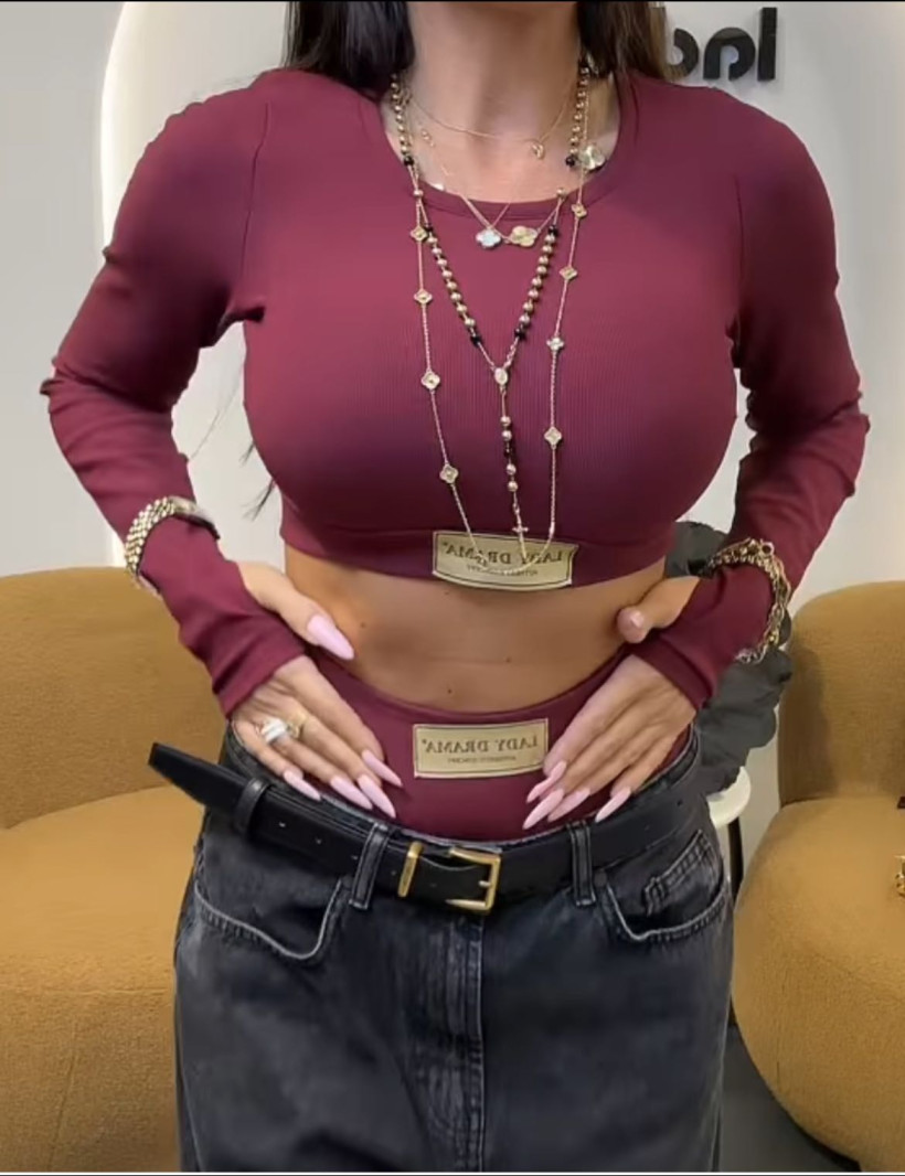 CROPTOP PRĄŻEK DŁUGI RĘKAW MERLOT LADY DRAMA