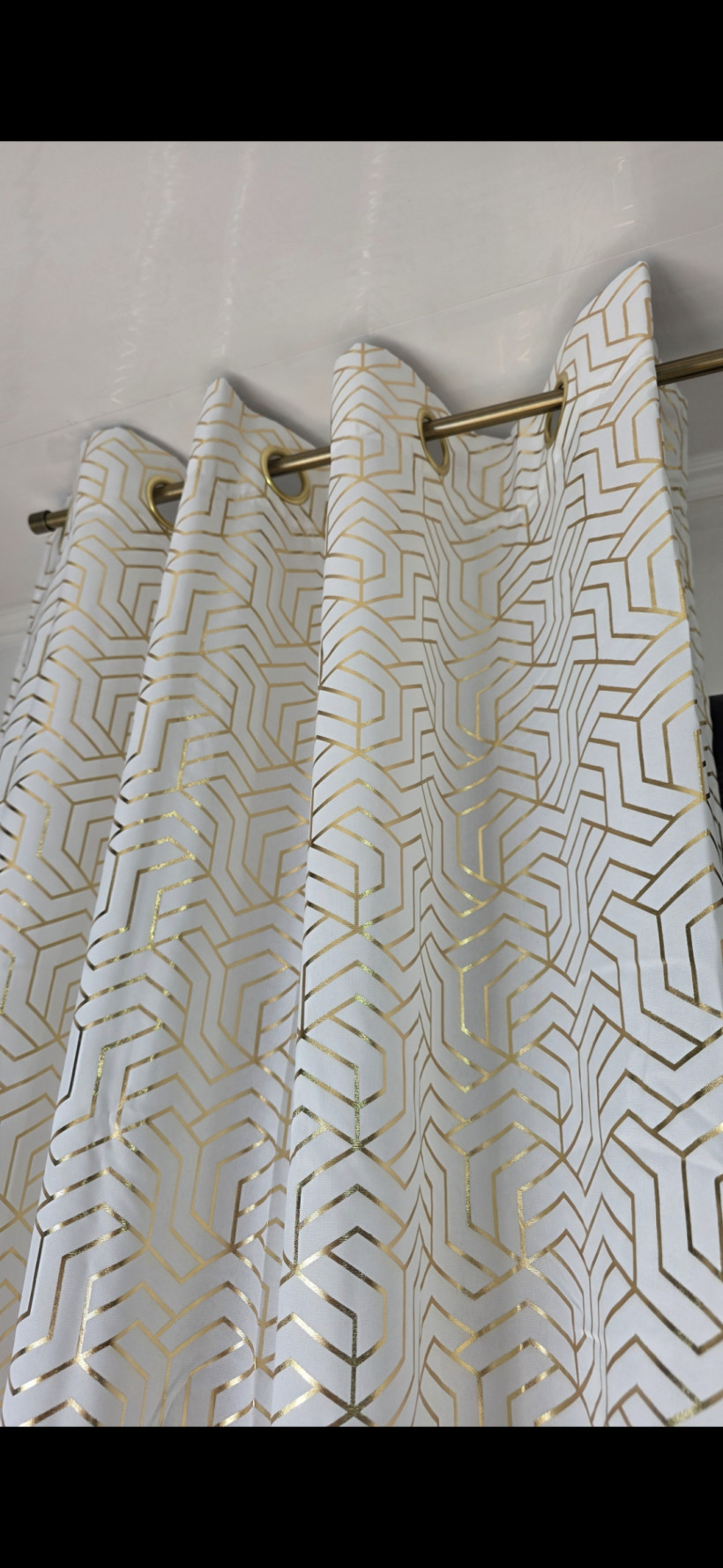 Zasłona 140x250cm biała ze złotem semi