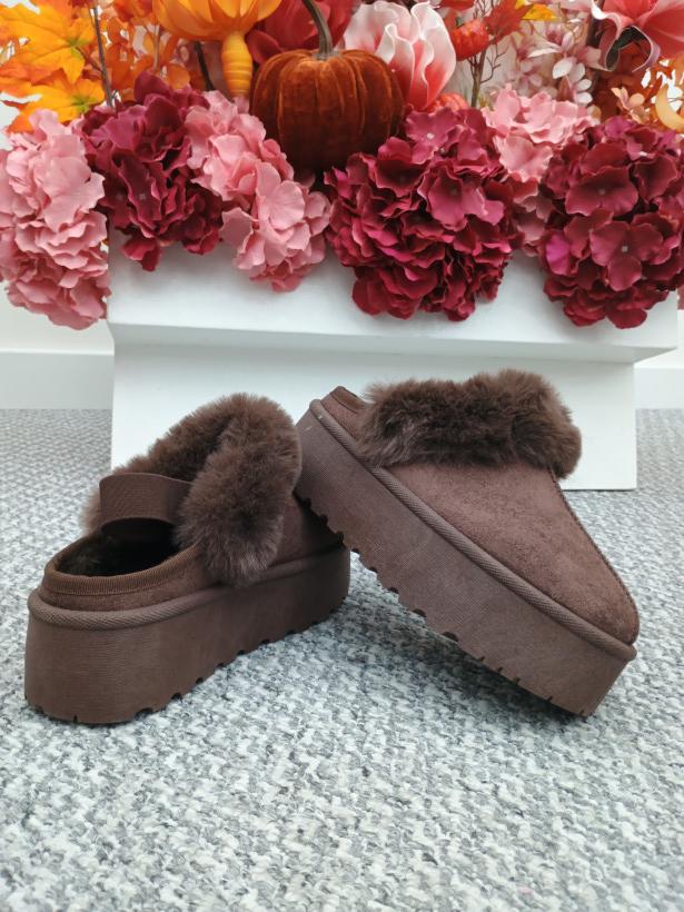 Bamboszki z odkrytą piętą czekolada