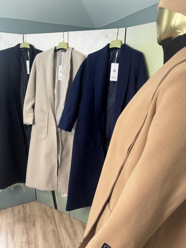 Płaszcz długi Minouu