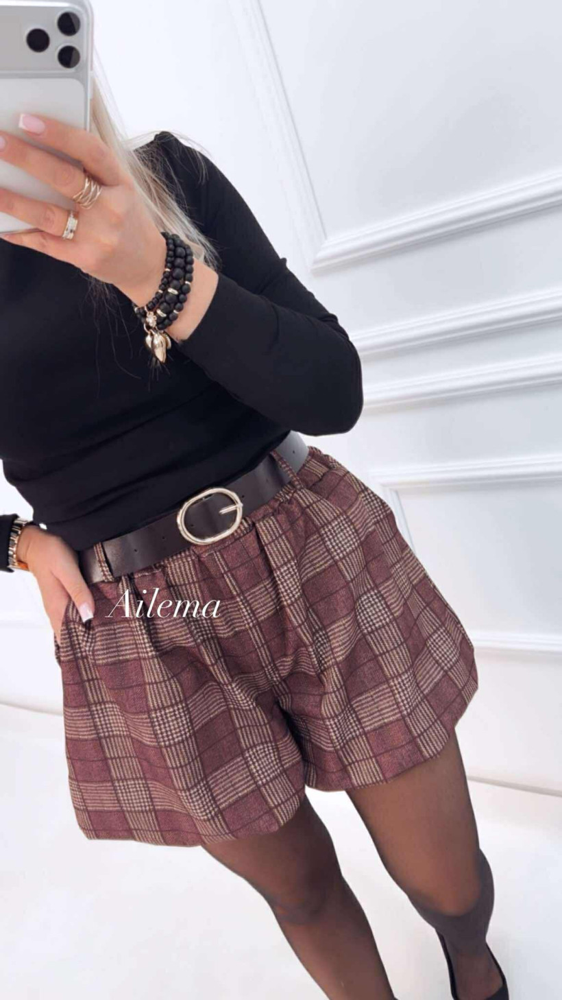 Spodenki w kratę kk722 z paskiem