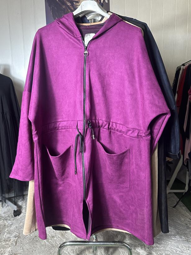 Płaszcz z kapturem zamszowy Plus Size