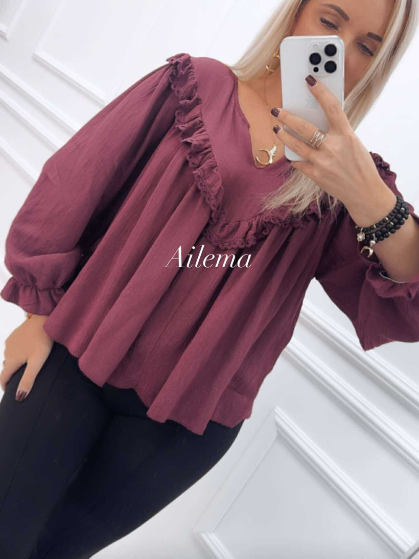 WYPRZEDAŻ Bluzka elegancka kk737 z ozdobnym dekoltem