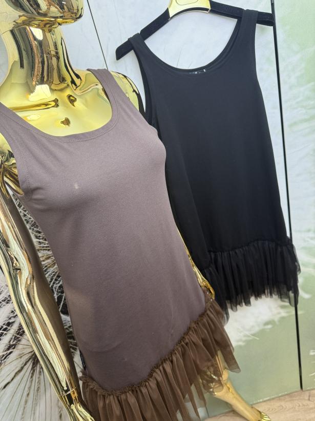 Halka z falbankami z tiulu Minouu 