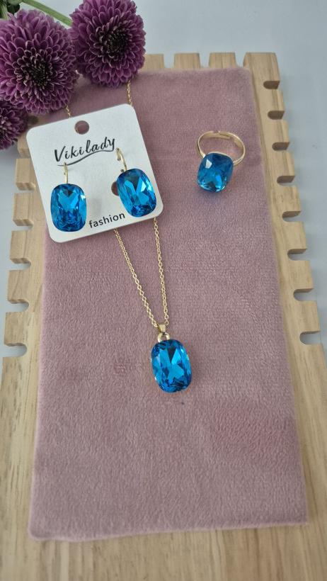 Naszyjnik z  niebieskim kamieniem