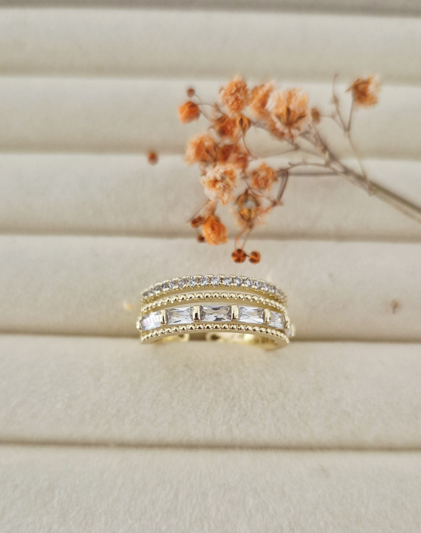 Pierscionek kamiejieni cyrkonie regulowany