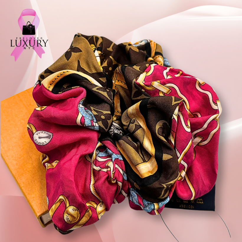 LOUIS VUITTON Scrunchie