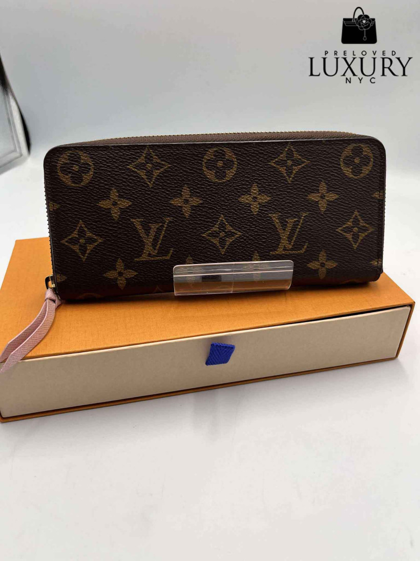 LOUIS VUITTON Monogram Clemence