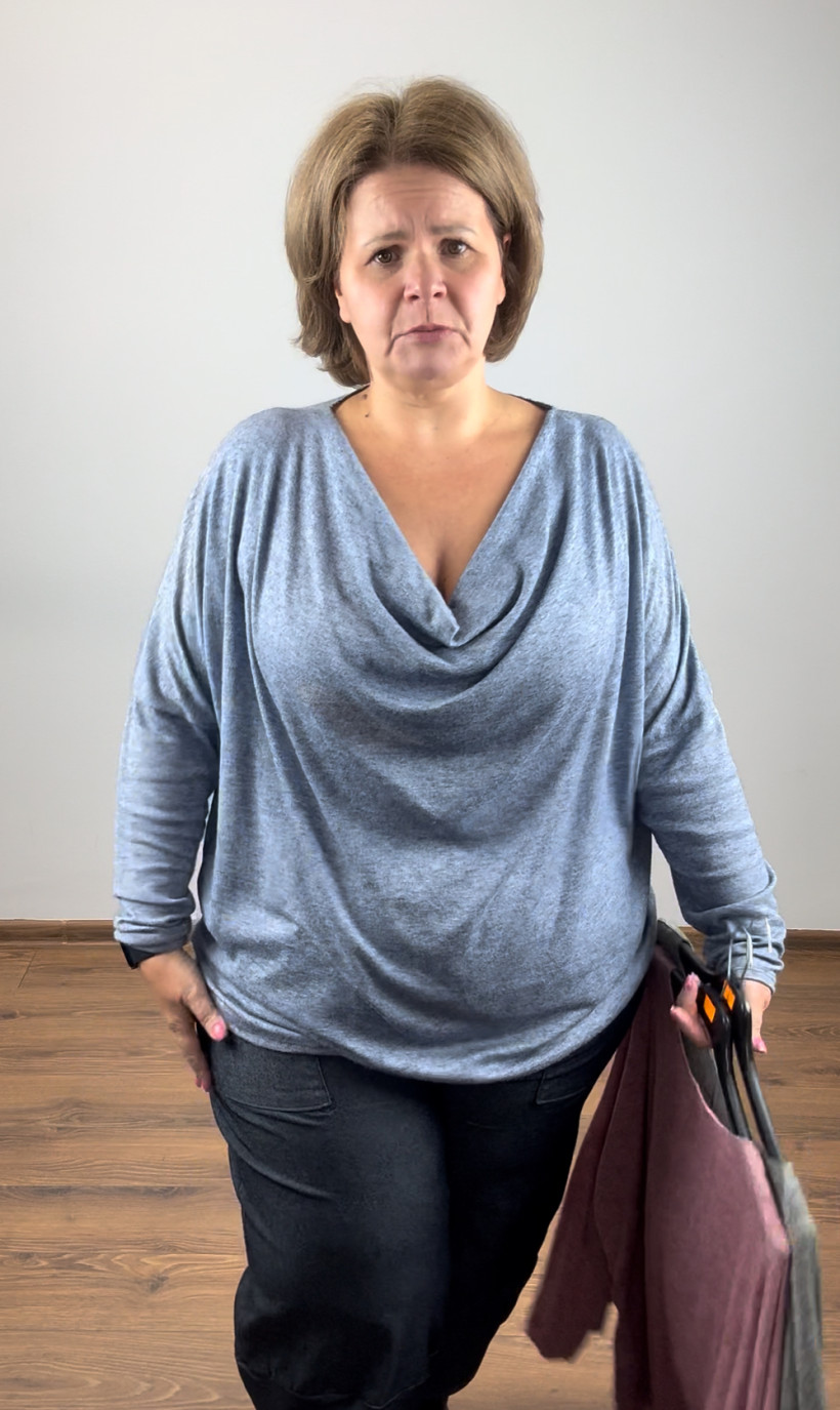 Italia nr V - Sweterek z wodą melanżowy - 661312 - jeans