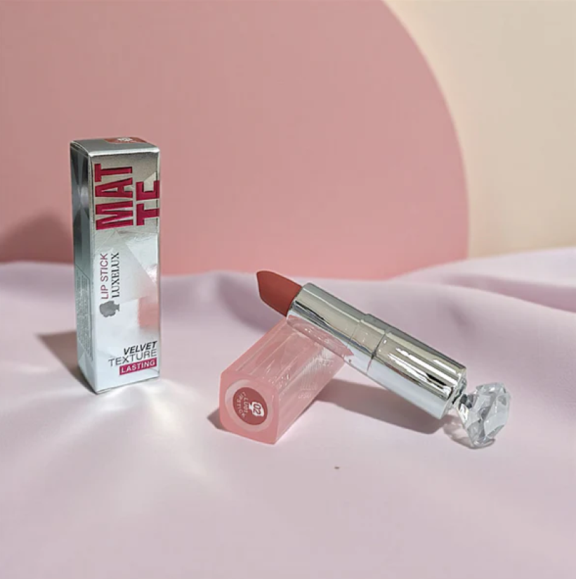 Matowa szminka do ust kk802