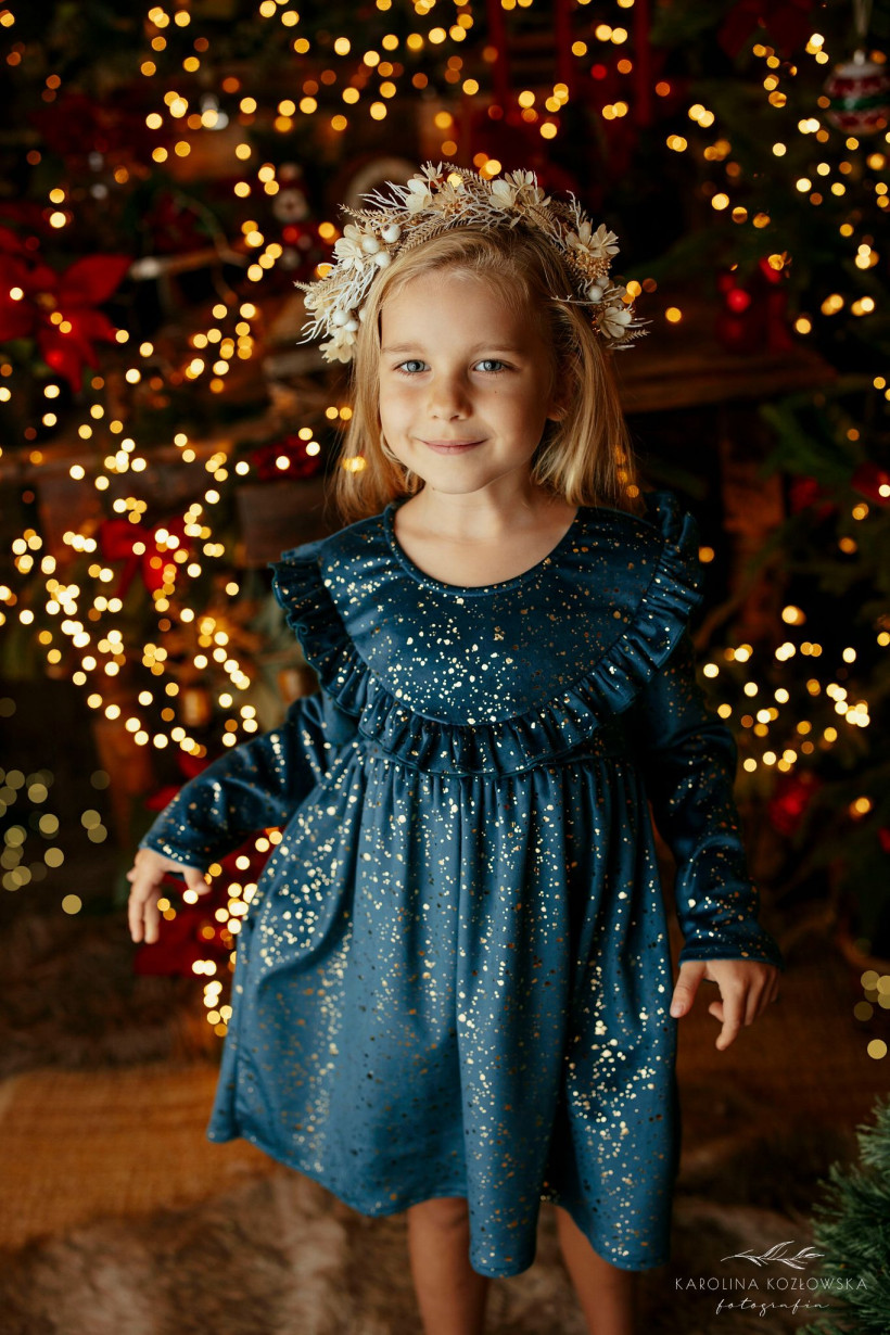 Morska Sukienka Welurowa Lily Grey w Złote Kropki