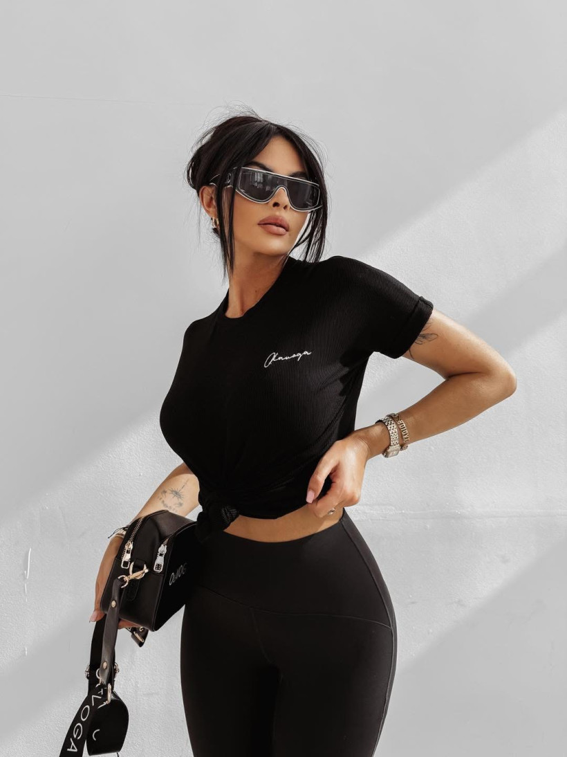 t-shirt FIOERY czarny WYPRZEDAŻ 