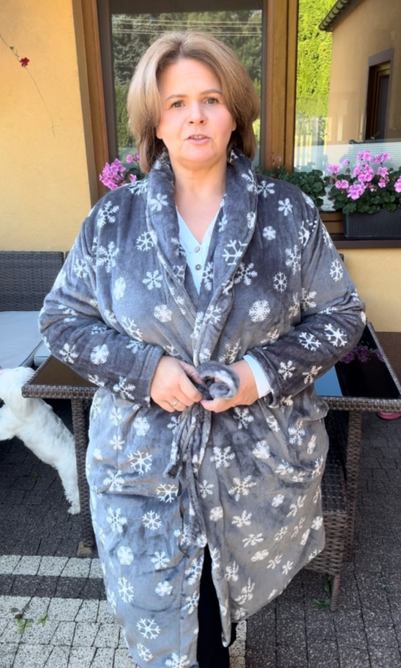 Szlafrok w śnieżynki - 2xl - 1004 - popiel