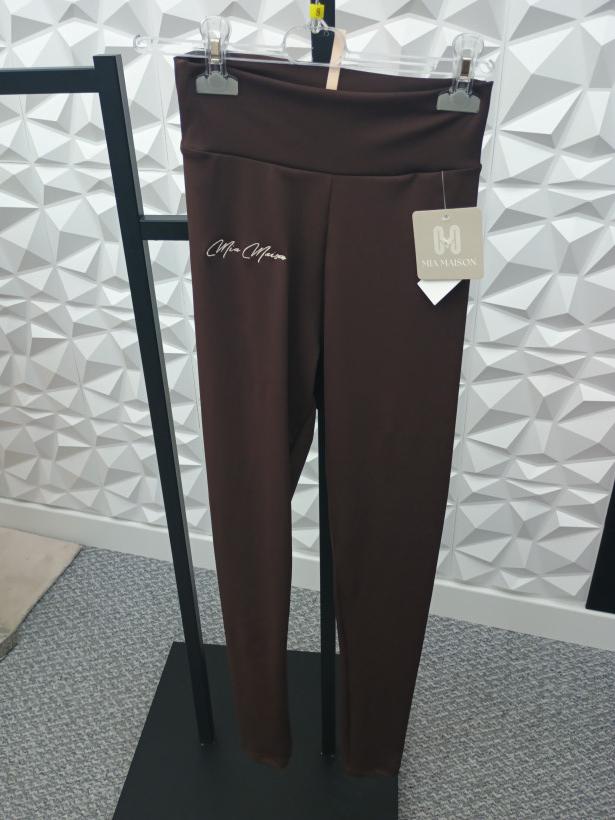 Leginsy Mia Maison śliskie z małym haftem czekolada
