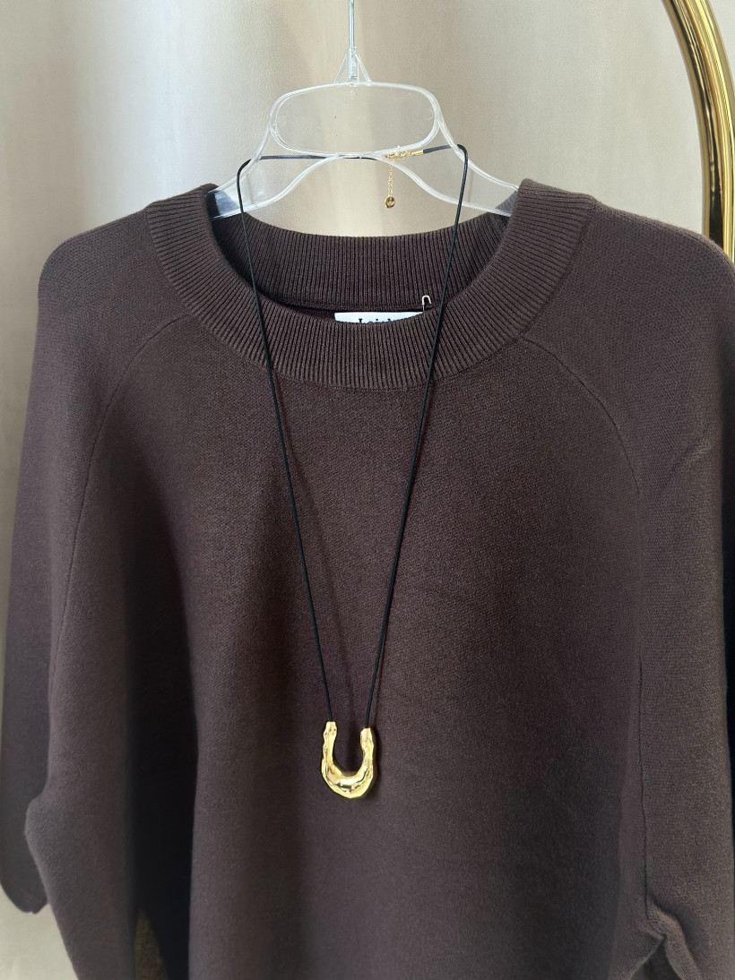 NASZYJNIK DŁUGI RZEMYK PODKOWA