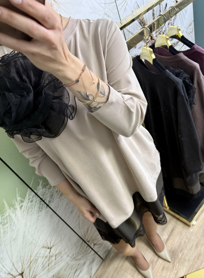 Sukienka z Różą Minouu 