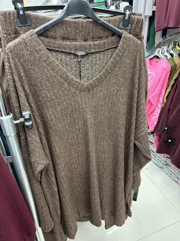 komplet sweterkowy prążek