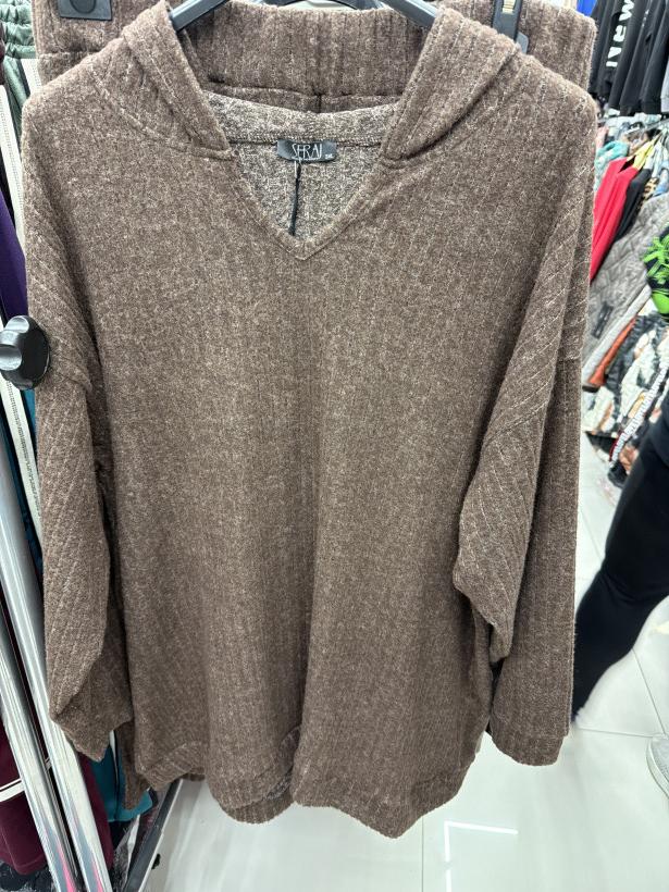 komplet prążek ze spódnicą 