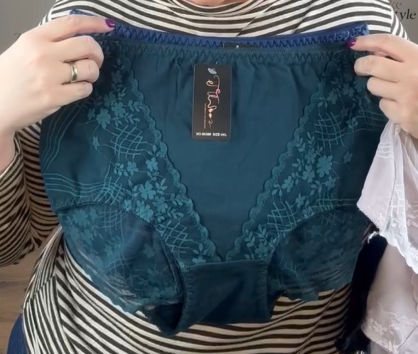 Majtki z koronką - briefs - 4xl -  8636 - butelkowa zieleń