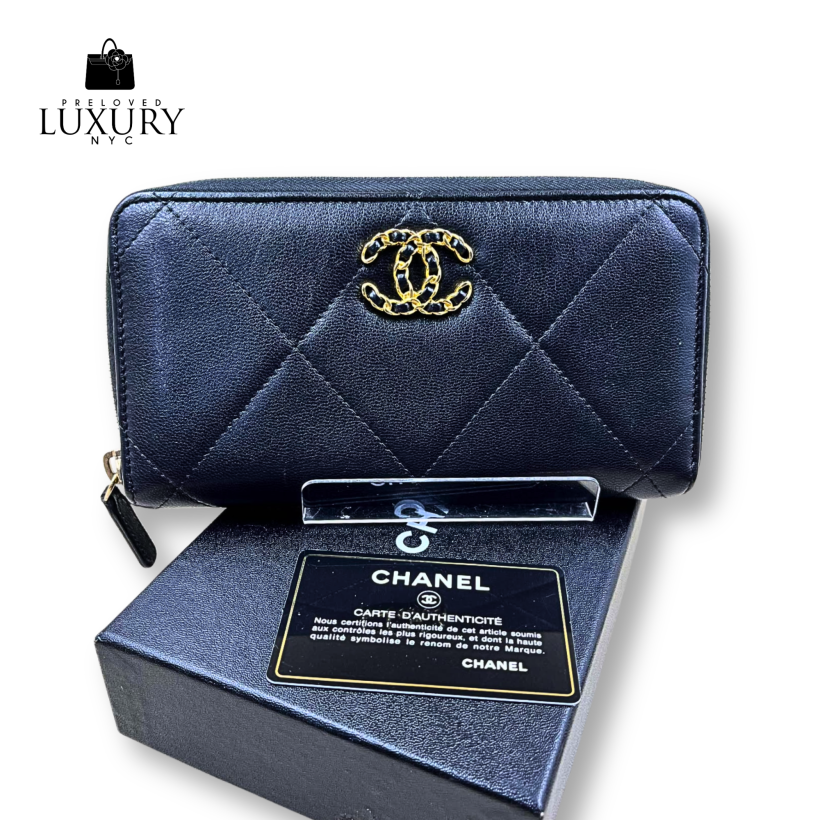 CHANEL19 Disneuf Zippy Long Wallet