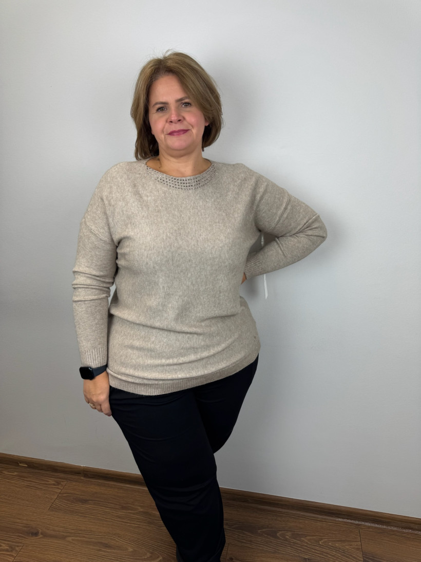 Sweter jednokolorowy cyrkonie przy dekoldzie - les - ( l/xl, 2xl/3xl) - 7370 - beż