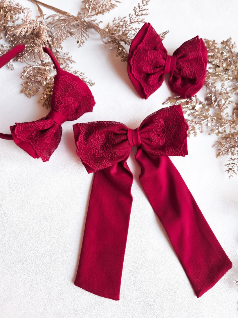 CZERWONA SPINKA KOKARDA KROKODYLEK HELEN