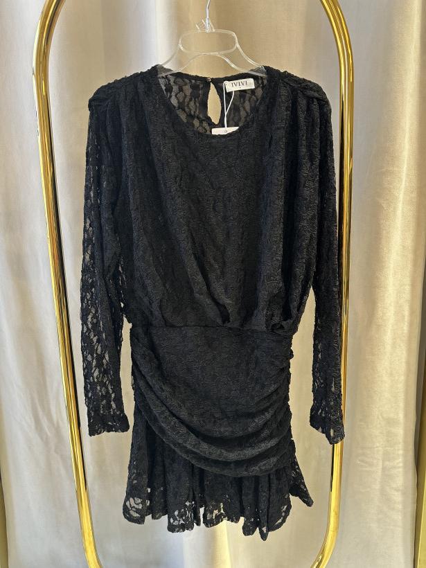 IVI SUKIENKA MARSZCZENIE KORONKA CZARNA