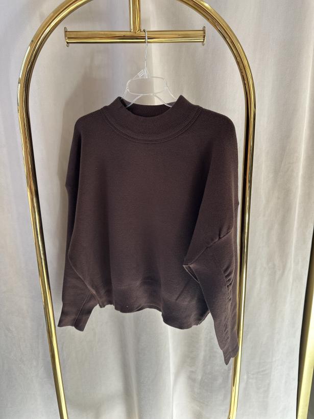 BISOUS SWETEREK MARSZCZENIE RĘKAW CZEKOLADA