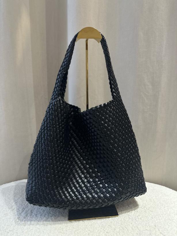 TOREBKA CZARNA PLECIONA