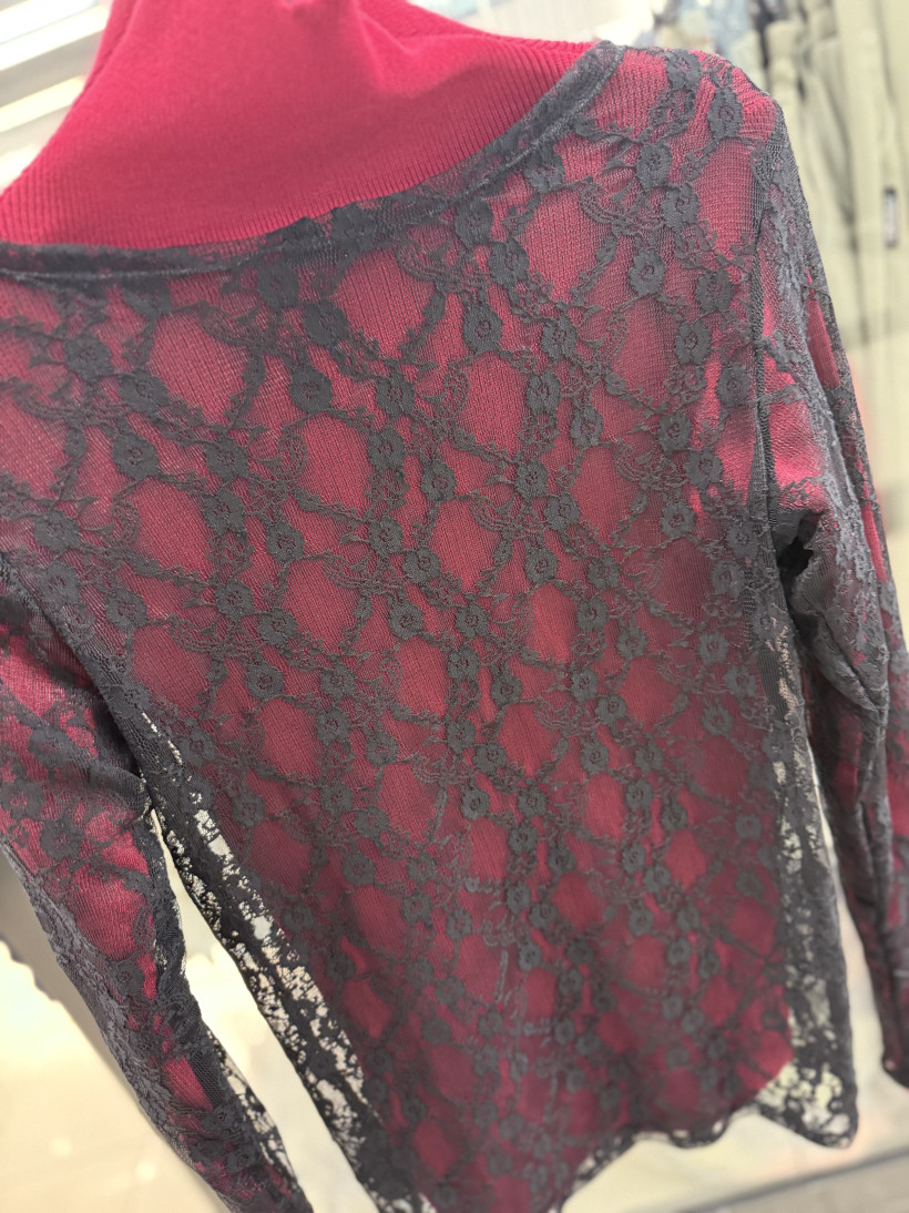 Bluzeczka koronkowa z długim rękawem Minouu 