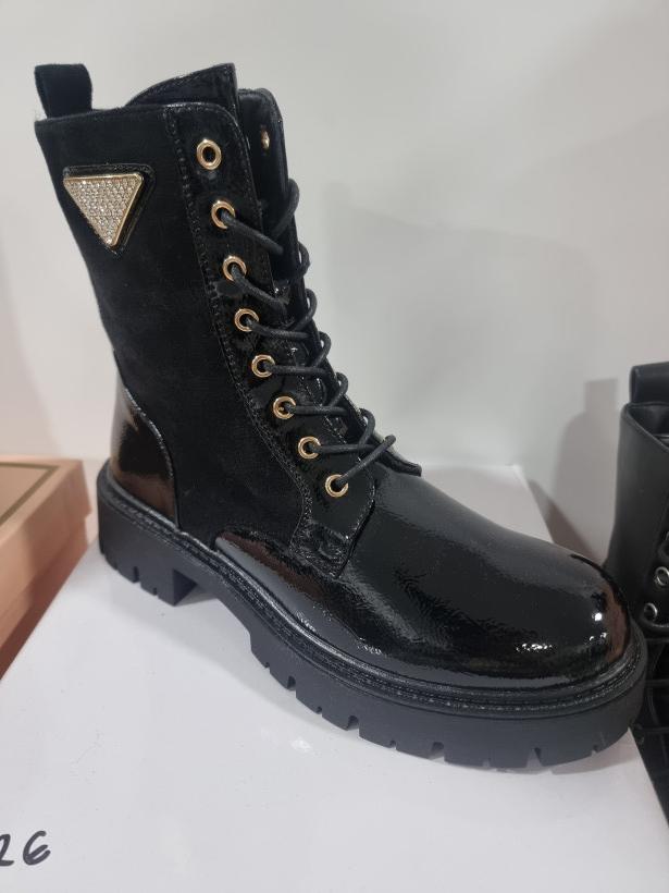 Bota H737