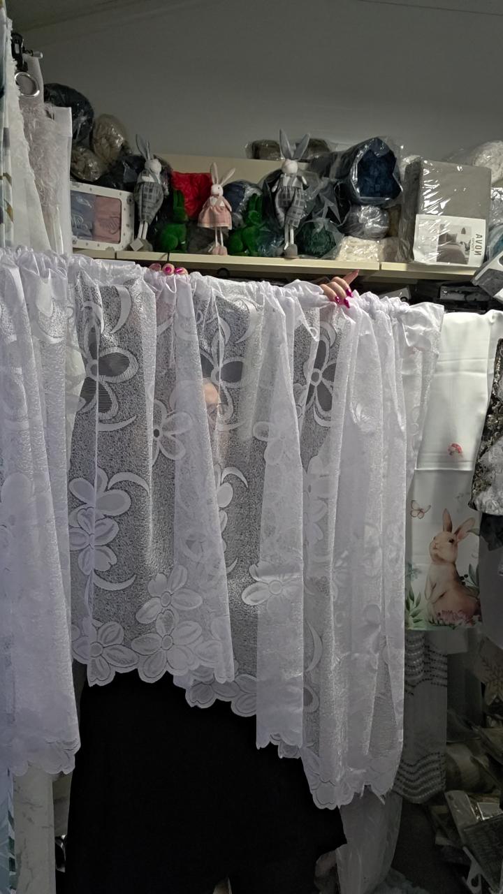 Kwiaty po całości ok 340x110cm 