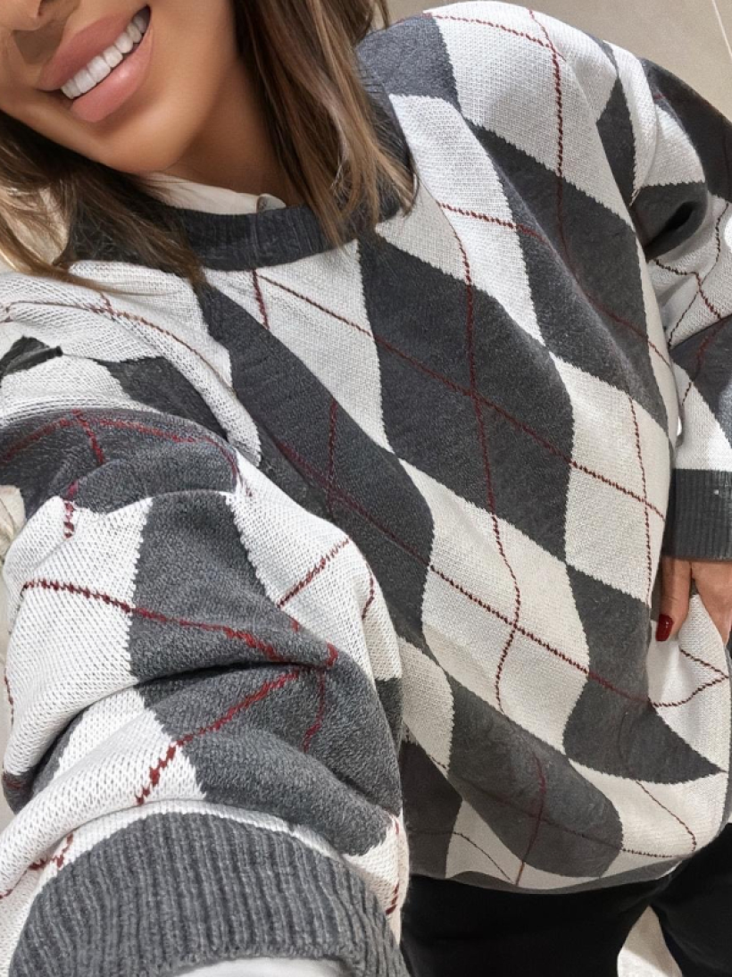 EM SWETER W ROMBY SZARY