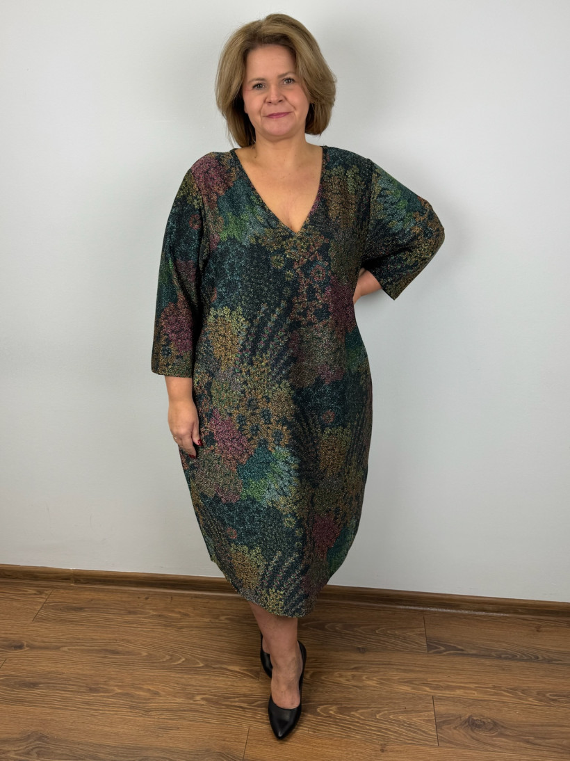 Sukienka w szpic wzorowana z połyskiem - womanary - 6630