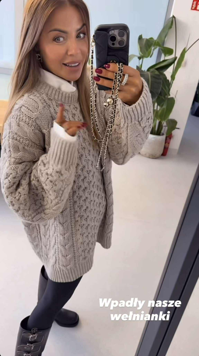 Długi Sweter z ozdobnym splotem - soft ecru