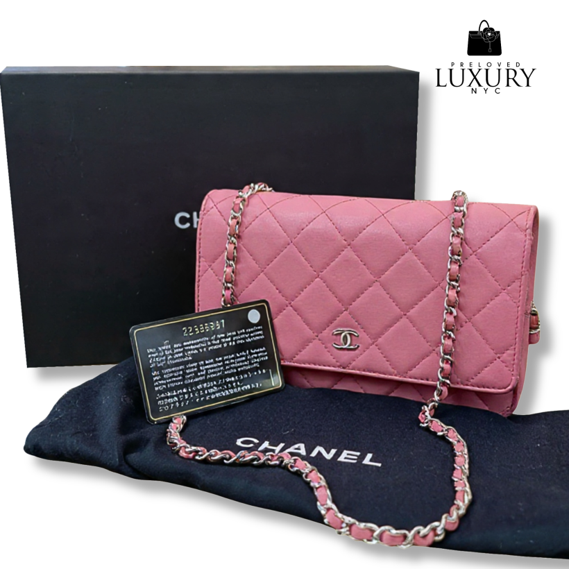 CHANEL Matelasse Chain Wallet