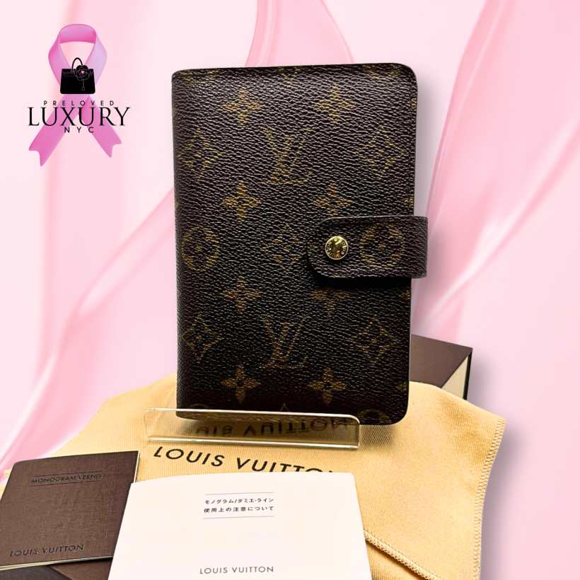LOUIS VUITTON Papier Zip