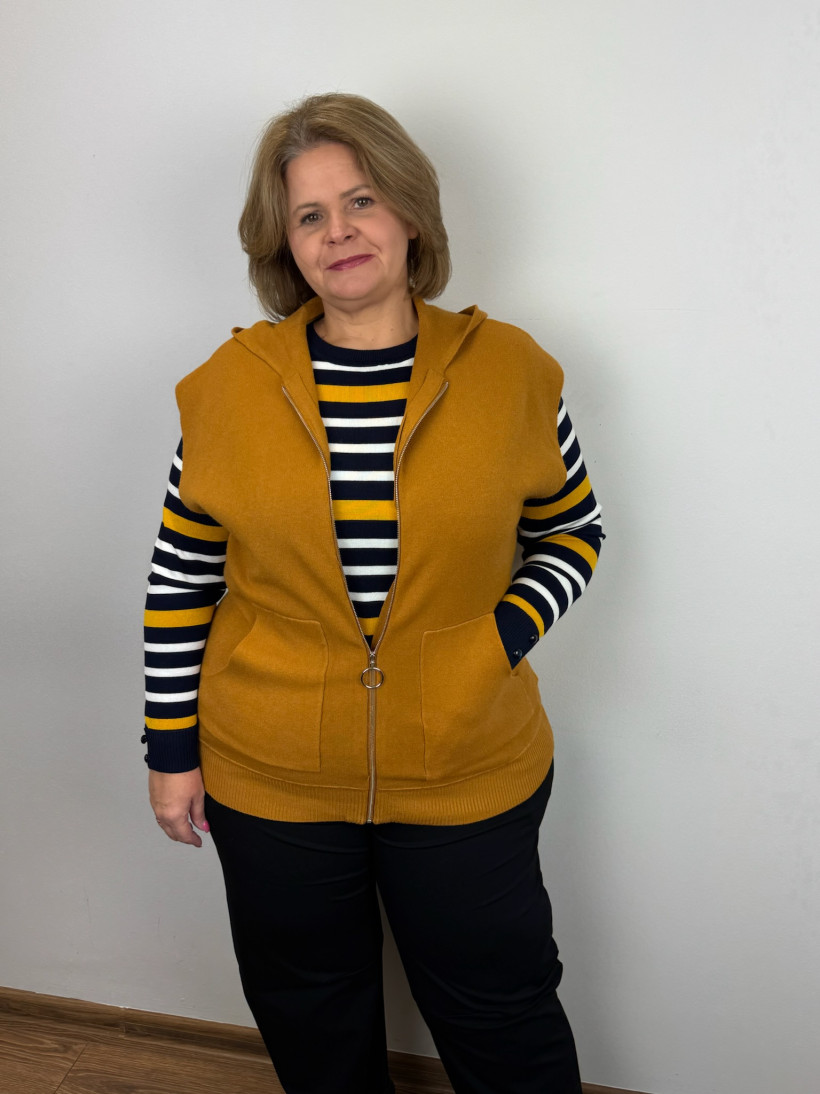 Kamizelka sweterkowa z kapucą zapinana na zamek - (m/l, xl/2xl) - 6526 - musztarda